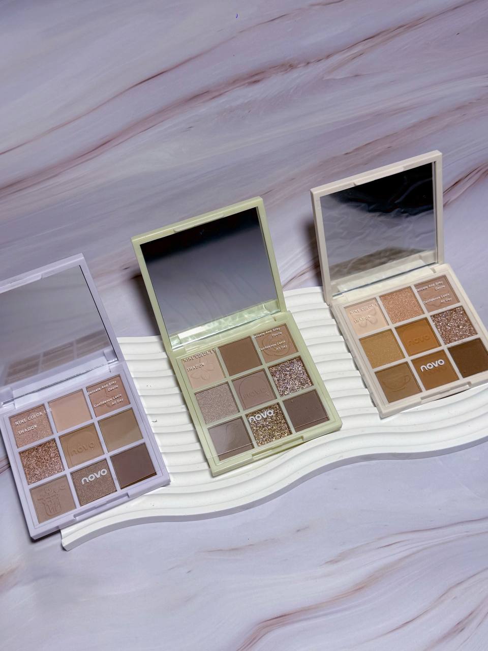 MK1001 NOVO eyeshadow palette