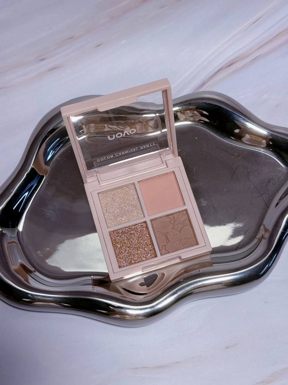 MK1004 Novo 4-Color Eyeshadow Palette