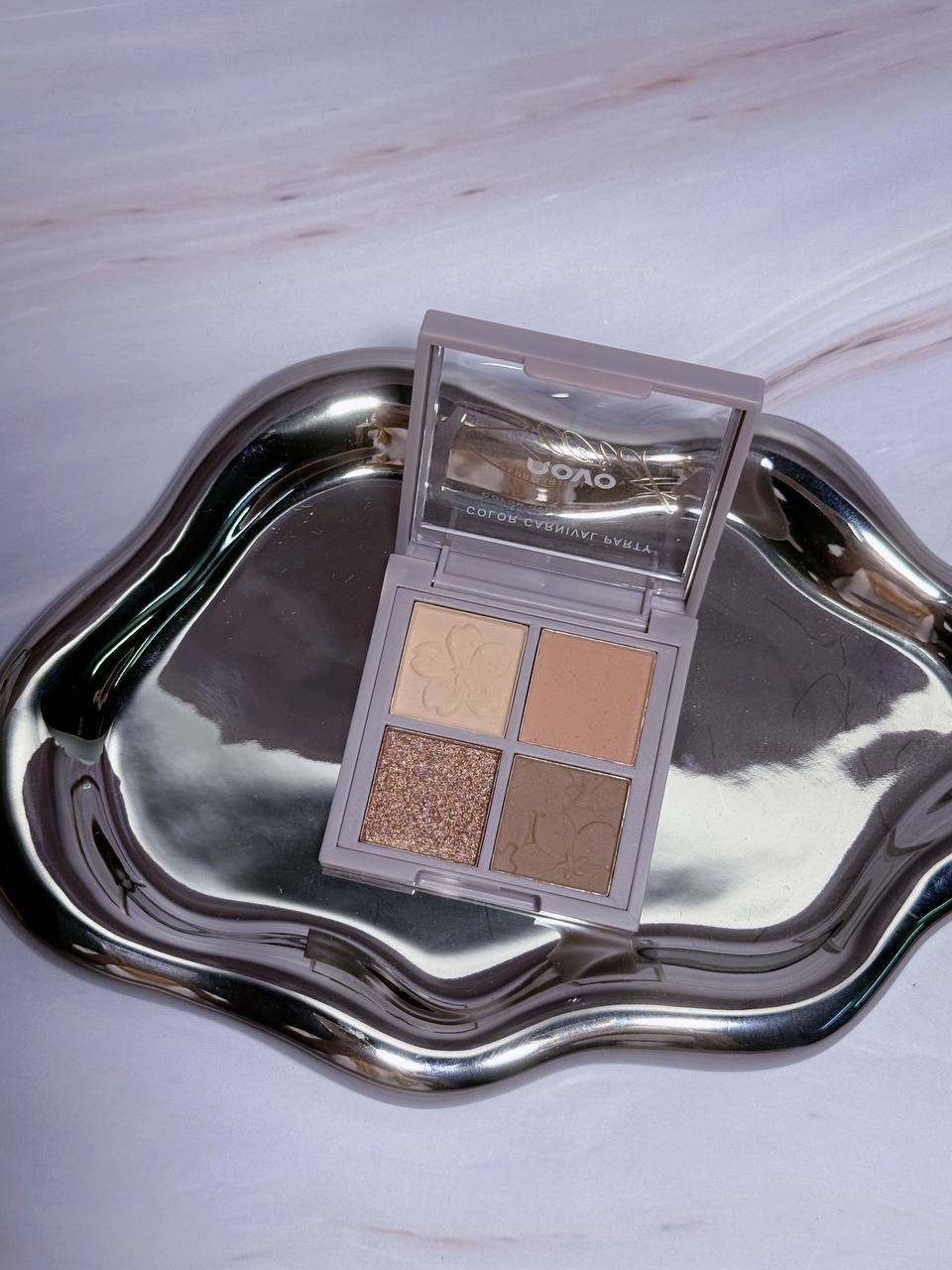 MK1004 Novo 4-Color Eyeshadow Palette