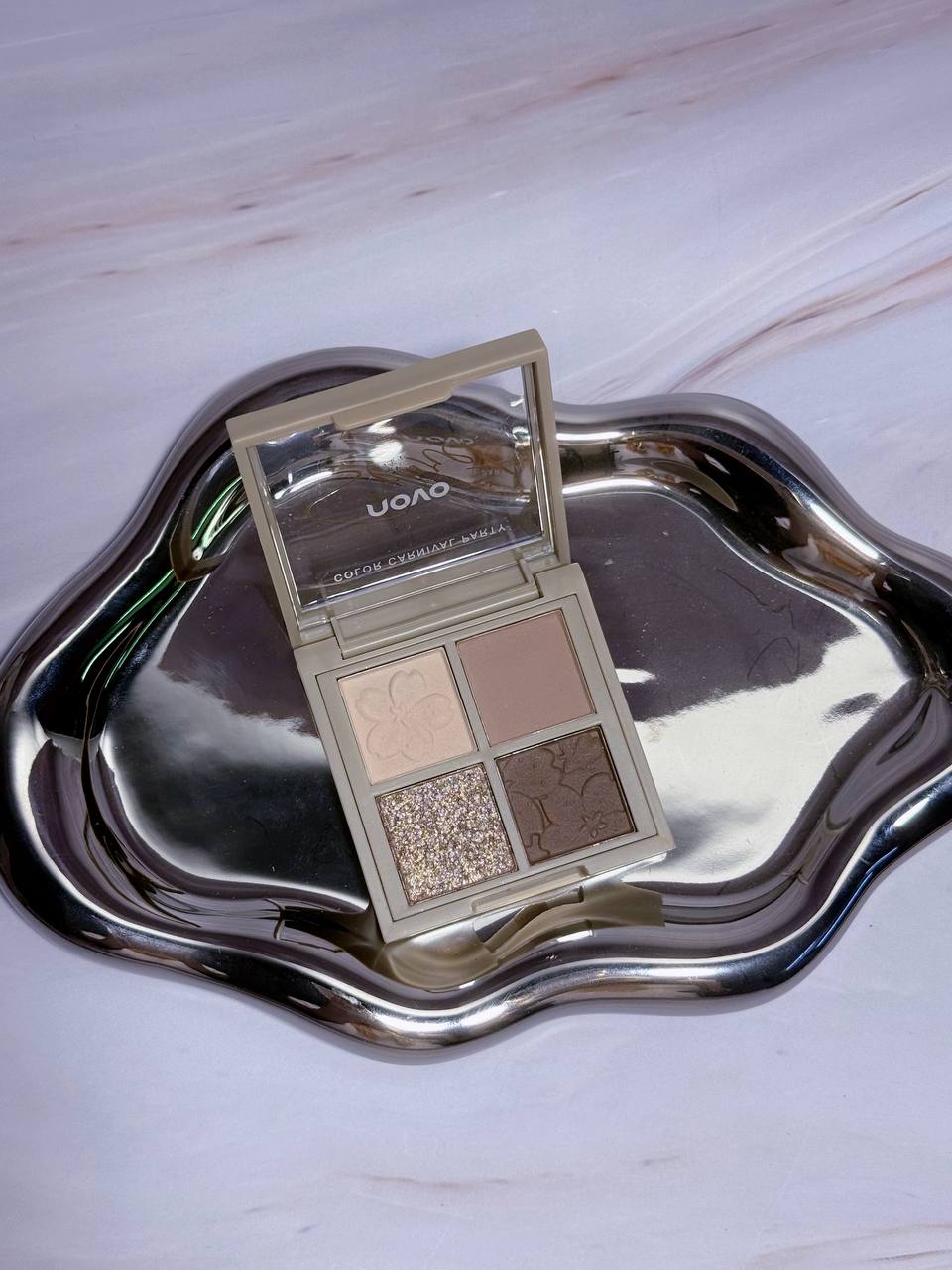 MK1004 Novo 4-Color Eyeshadow Palette