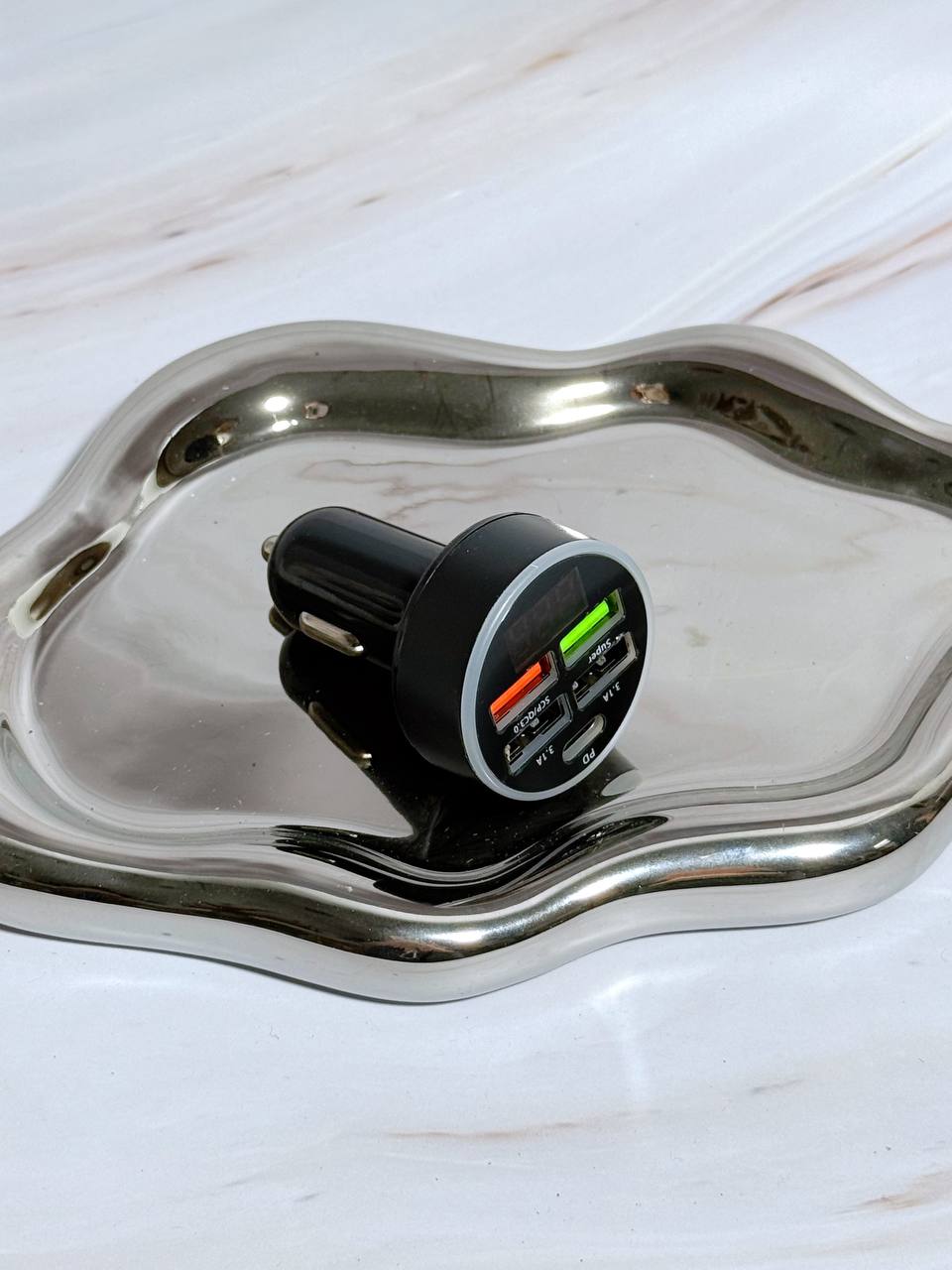 DZ1001 PowerDrive Fast Car Charger