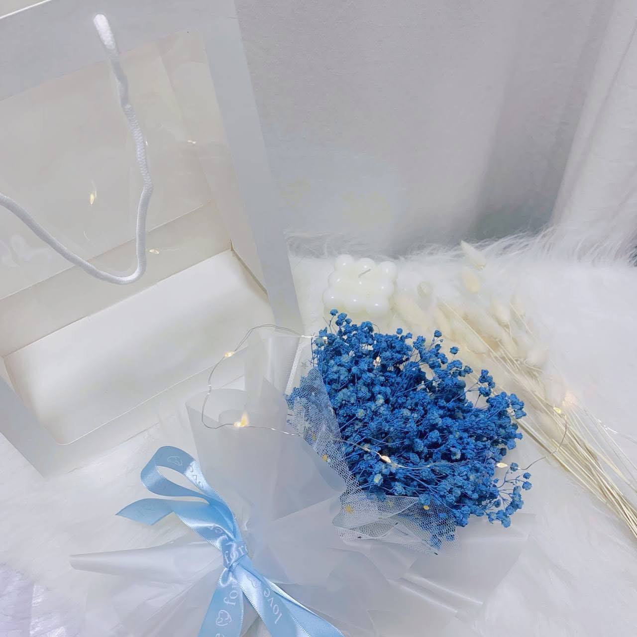 FW1003 Blue Baby’s Breath Bouquet（Dried Flowers）
