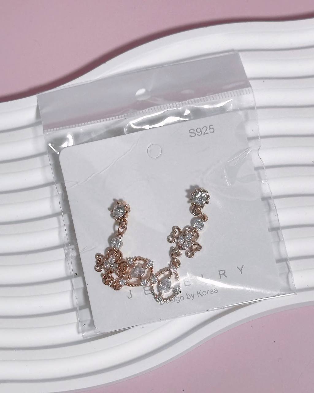 ER1001 Elegant Earrings