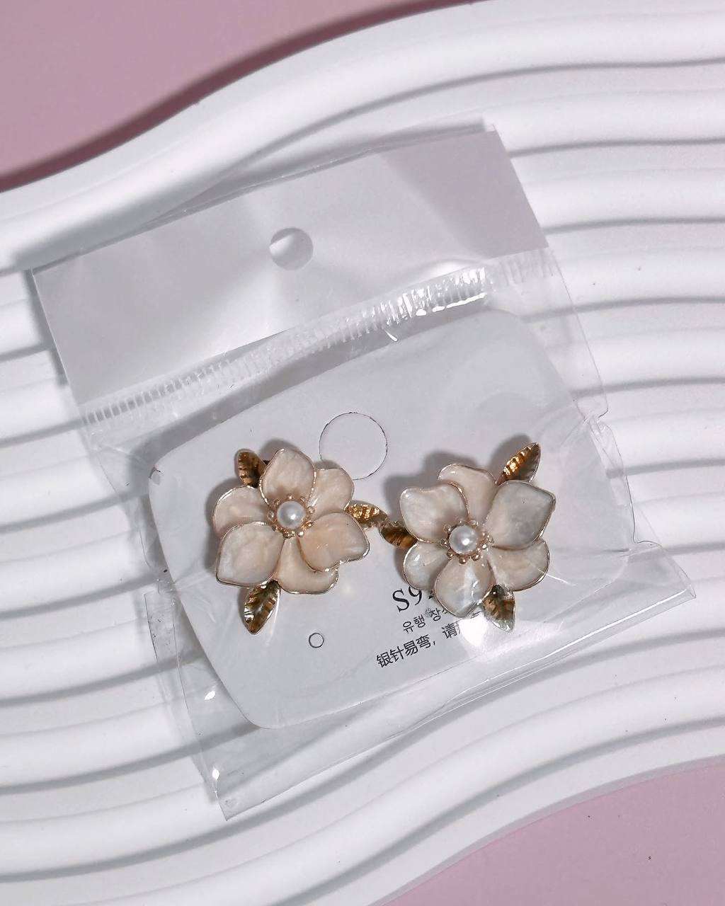 ER1001 Elegant Earrings