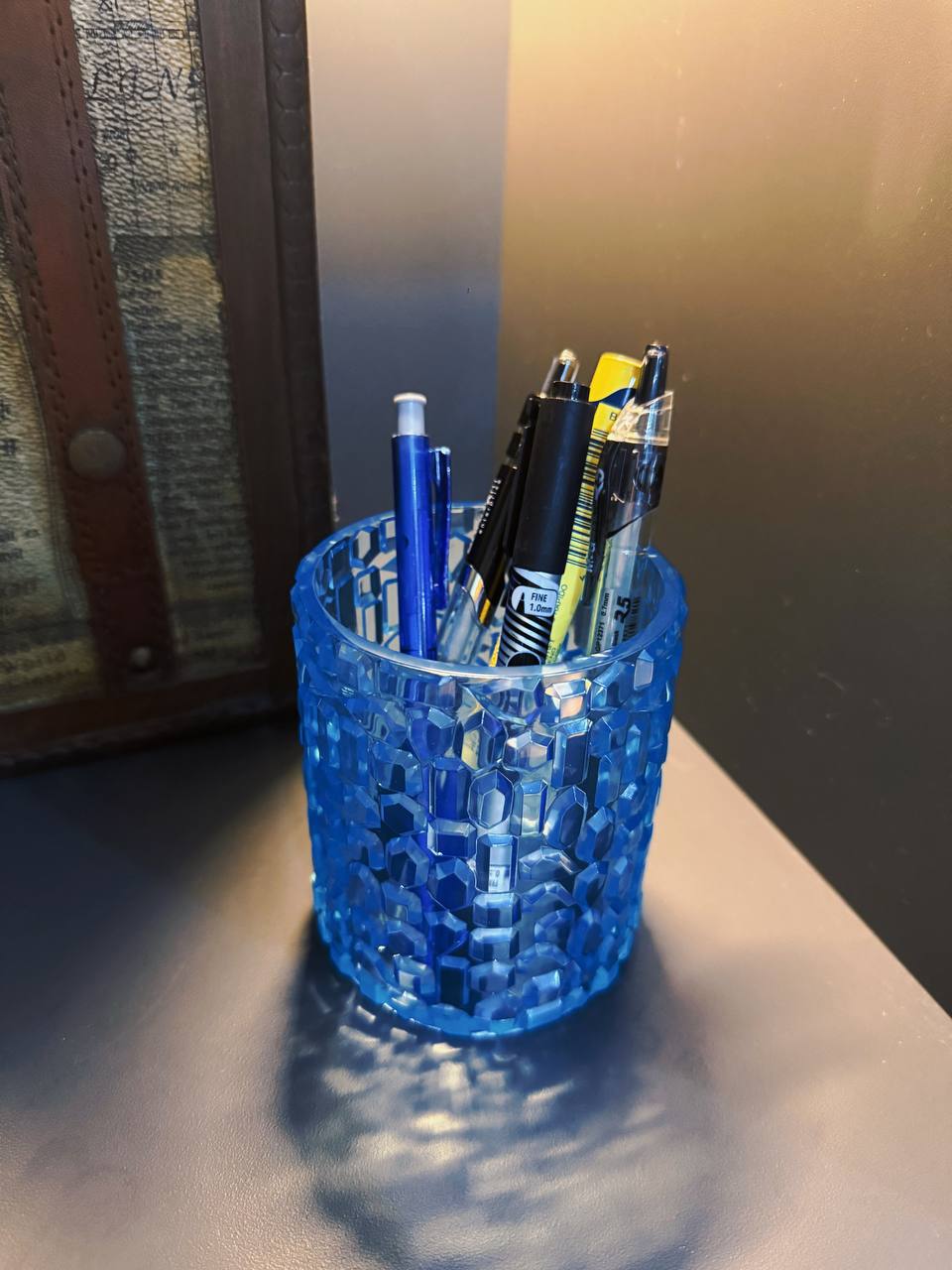 ZB1006 Modern Desk Pen Holder