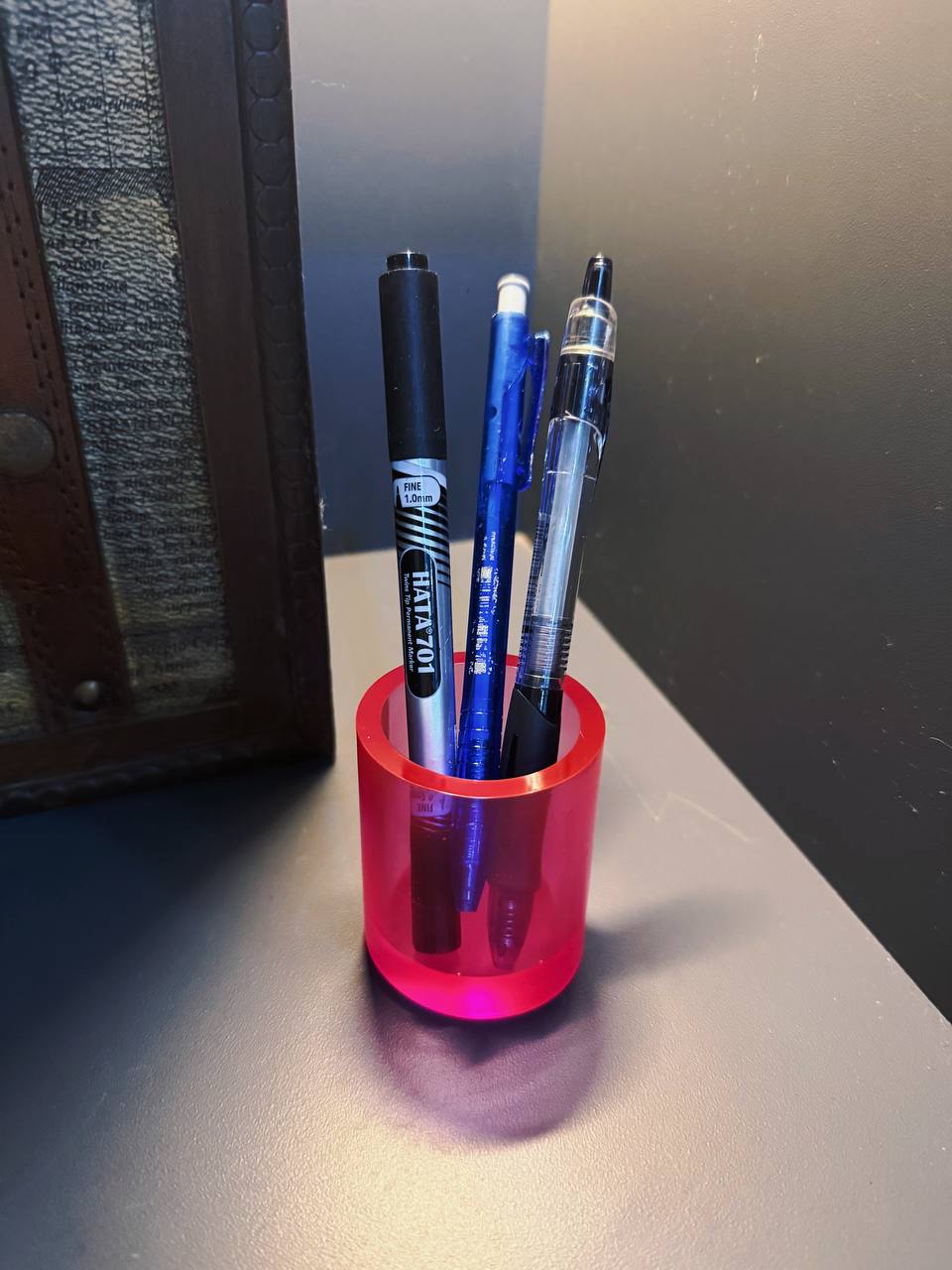 ZB1007 Modern Desk Pen Holder
