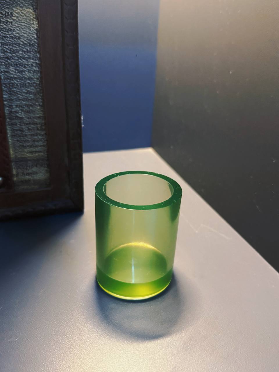 ZB1007 Modern Desk Pen Holder