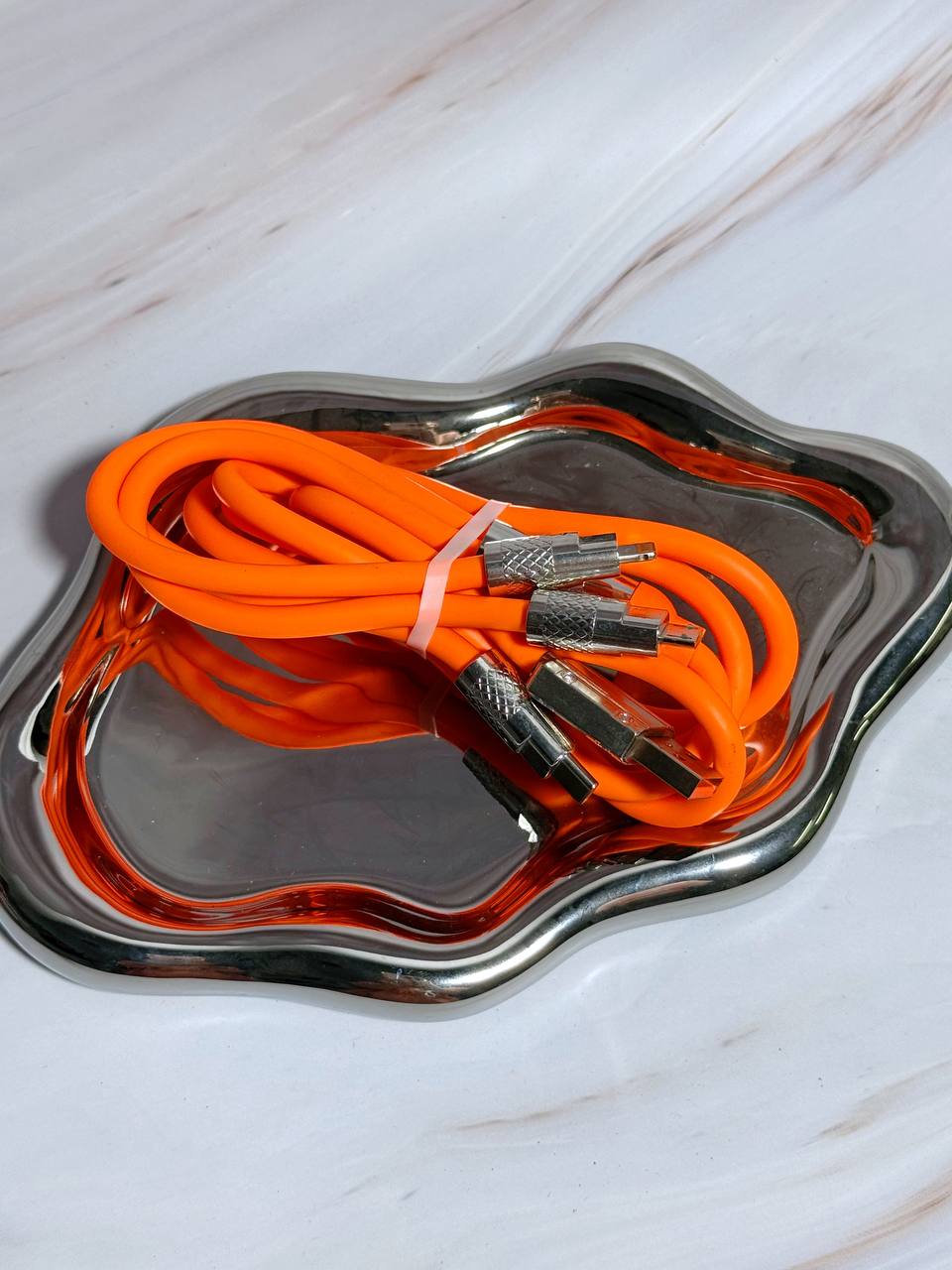 DZ1005 3-in-1 Charging Cable – One Cable For All Devices