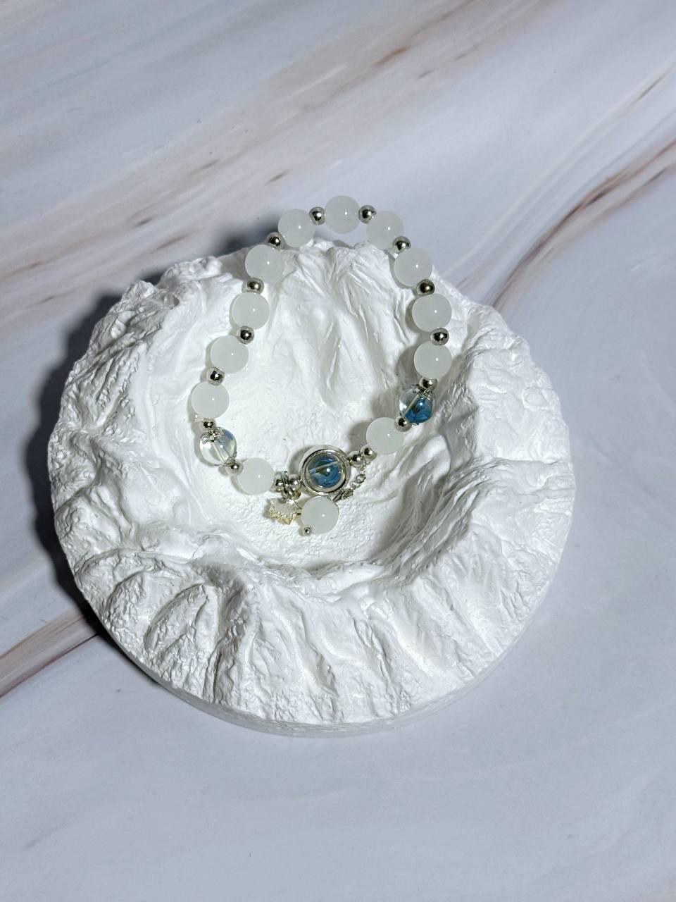 BC1002 Elegant Crystal Glass Beaded Bracelet