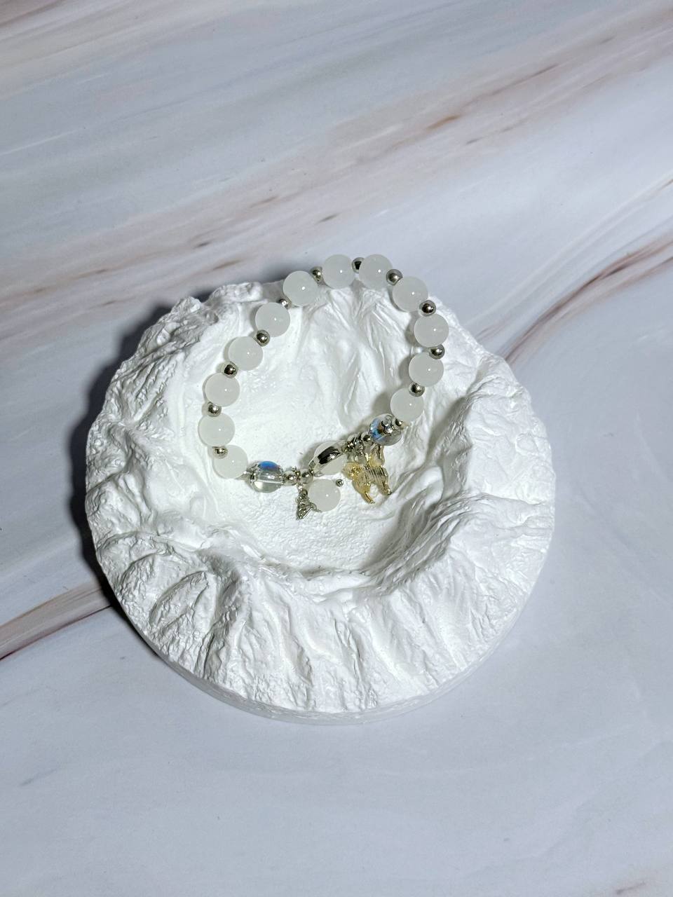 BC1002 Elegant Crystal Glass Beaded Bracelet