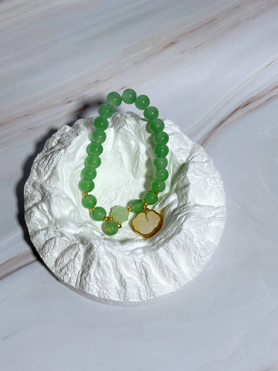 BC1002 Elegant Crystal Glass Beaded Bracelet